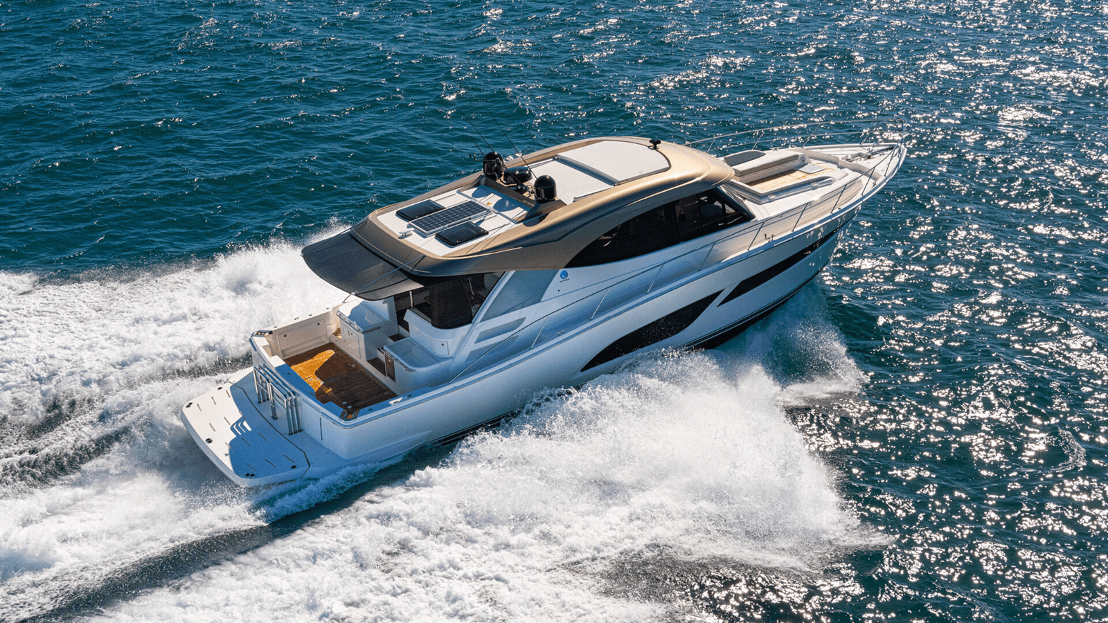 Buy a yacht 585 SUV - Riviera