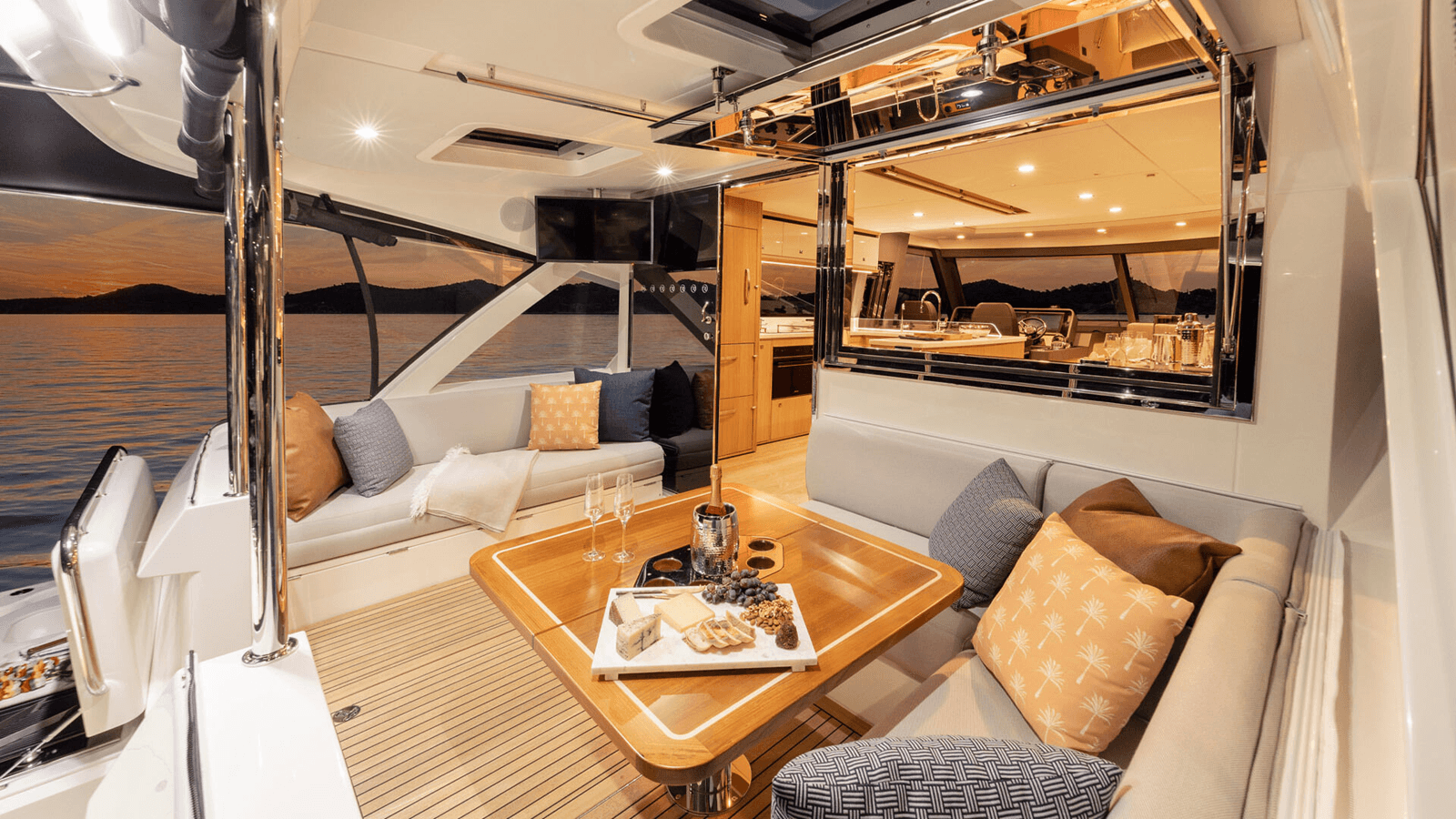 585 SUV - Riviera yacht sale