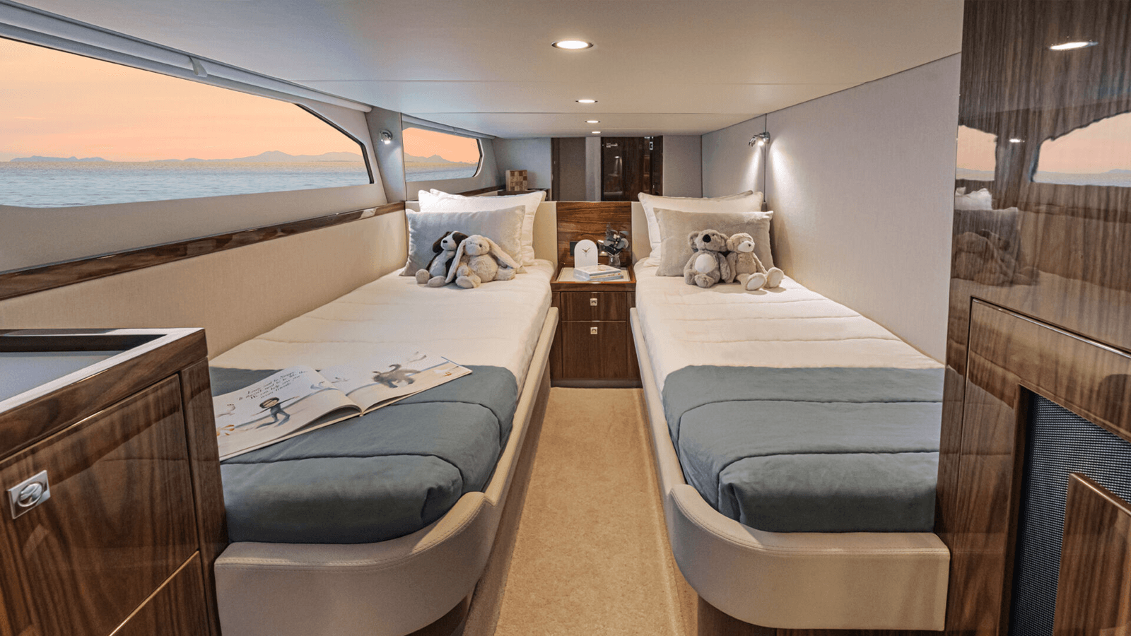 best yacht sales deals 465 SUV