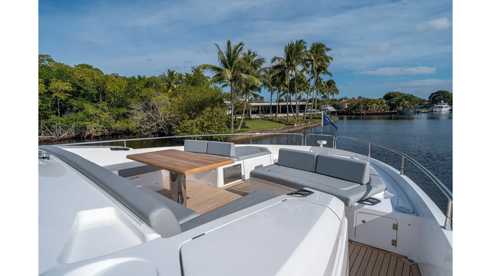 the best price on 76 YACHT 76 Yacht