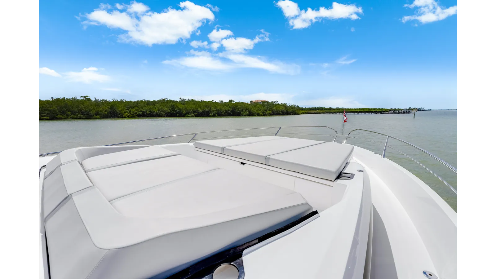 Buy a yacht OUR TRADE - Sunseeker