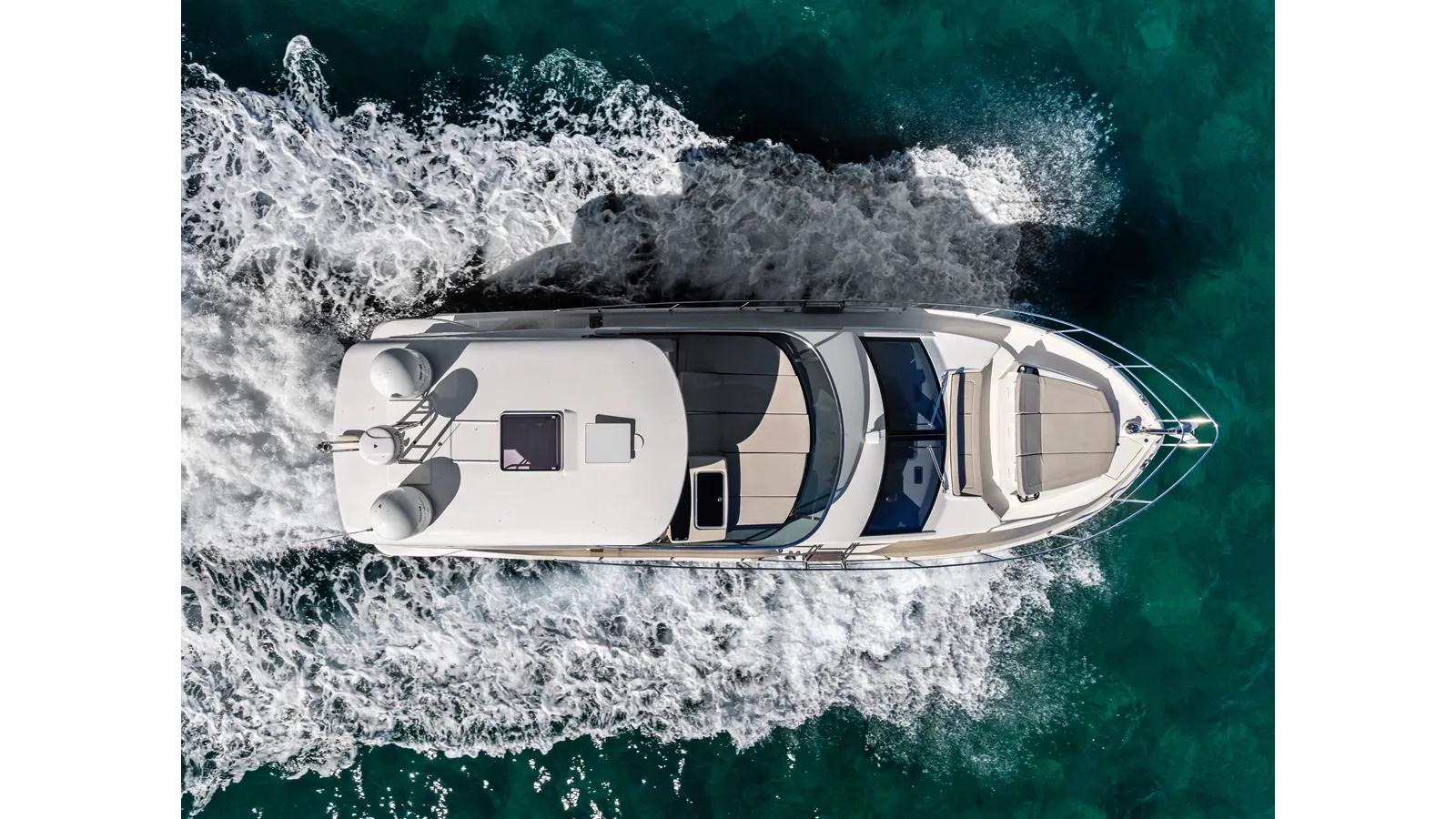 Buy a yacht EMERALD 50 Fly