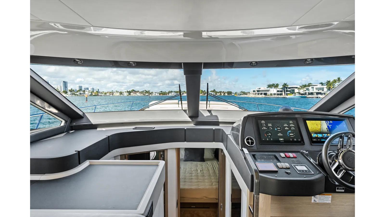 the best price on EMERALD - Absolute Yachts