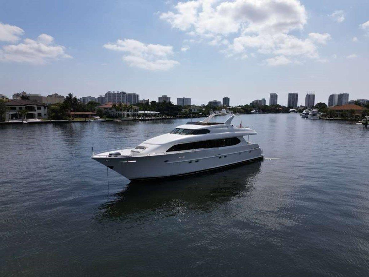 best yacht sales deals Tranquility IV - 94 ft Lazzara Motoryacht 2001 94