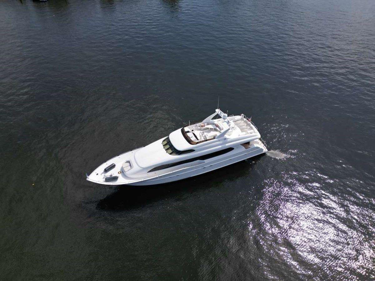 Tranquility IV - 94 ft Lazzara Motoryacht 2001