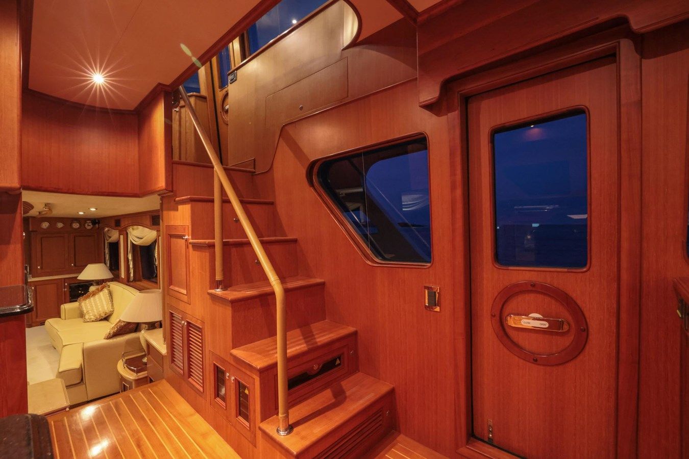 Лучшая цена на FIDDLERS DREAM 2010