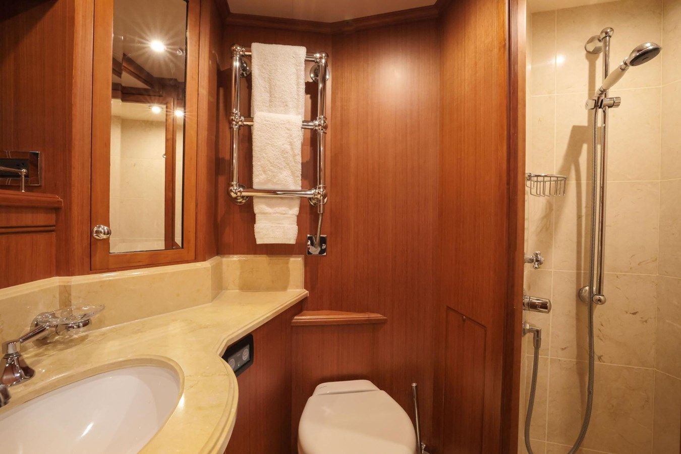 Лучшие предложения покупки яхты FIDDLERS DREAM 77