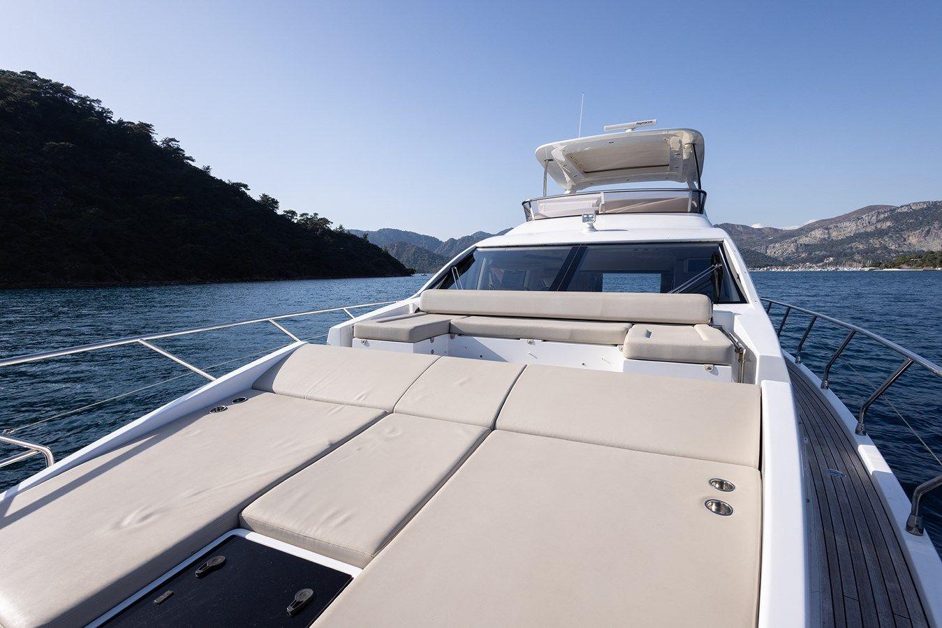 Buy a yacht AZ FLY 66 2020