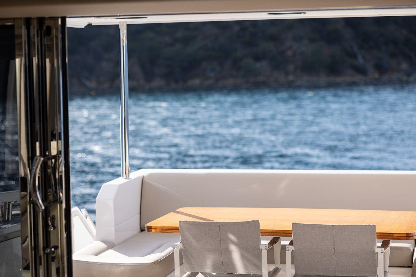 the best price on AZ FLY 66 - Azimut Yachts