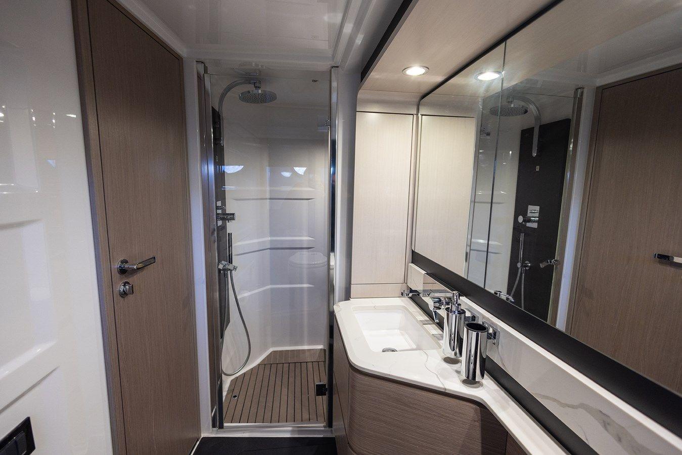 AZ FLY 66 - Azimut Yachts