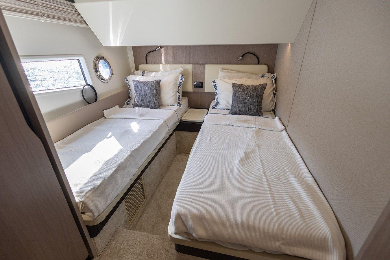 Buy a yacht AZ FLY 66 2020