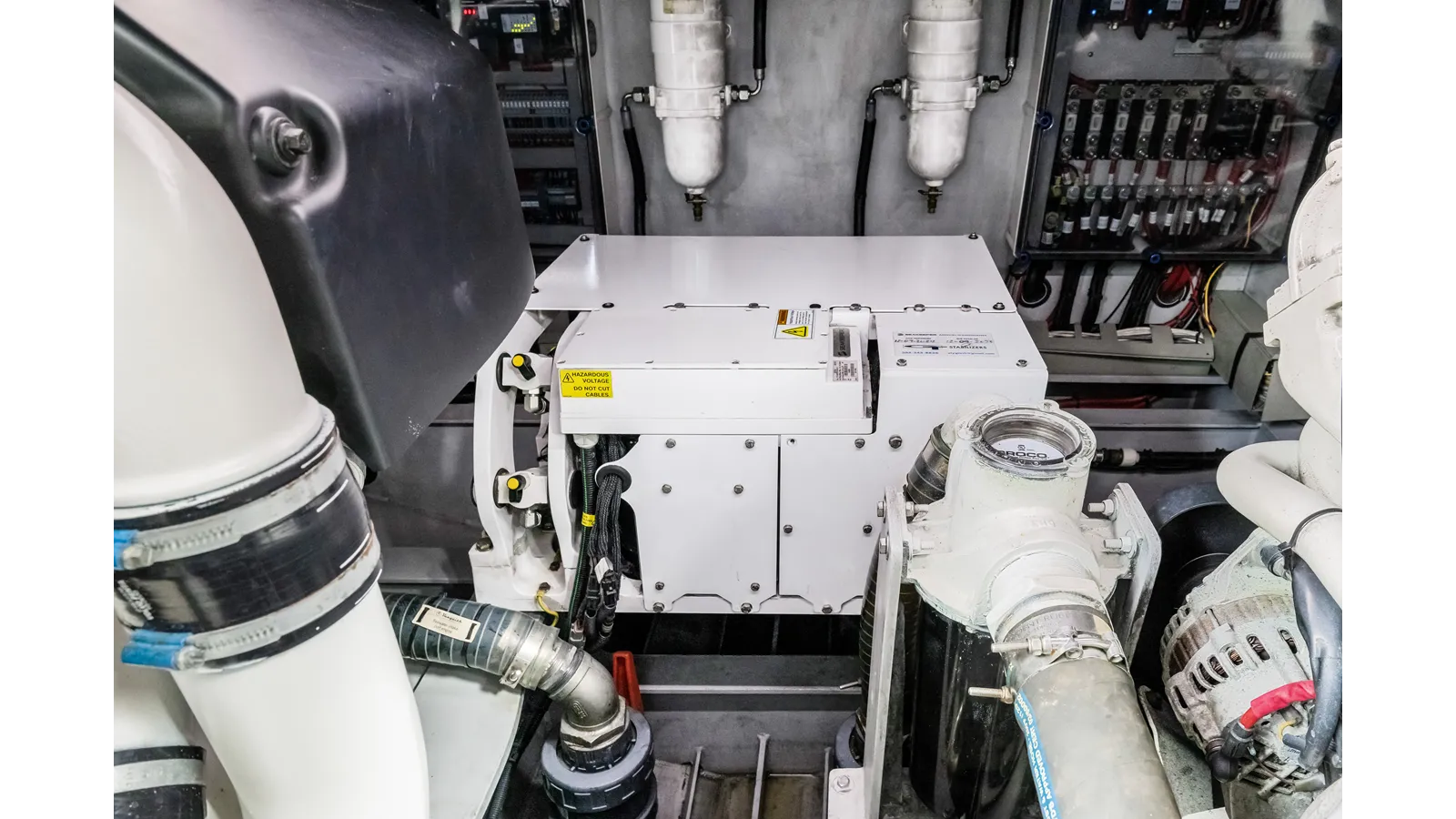 Купить яхту Permanent Vacation - VANQUISH YACHTS в Shestakov Yacht Sales