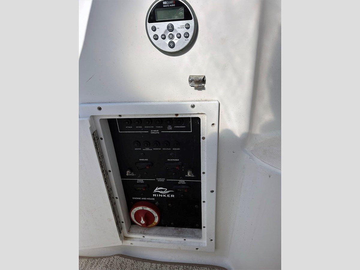 Купить 28' Rinker 2011 280 - RINKER