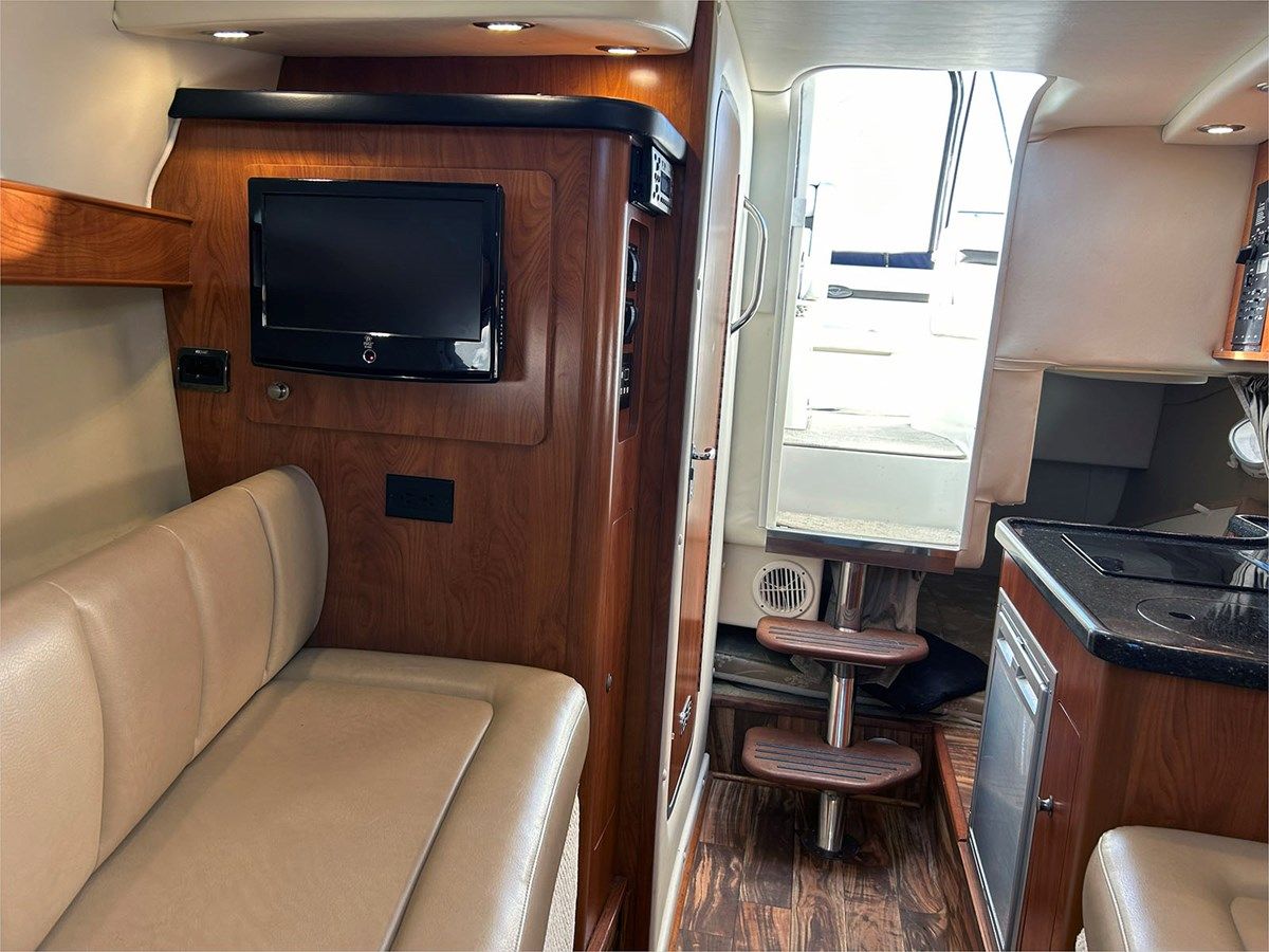 28' Rinker 2011 280 - RINKER