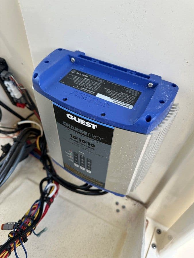 Buy a yacht Unnamed 25