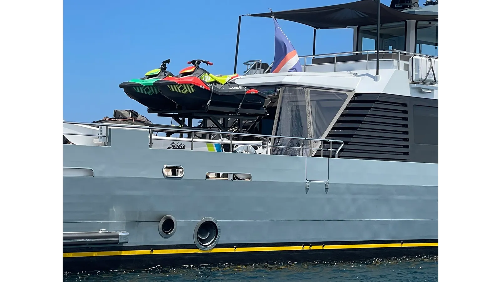 Лучшие предложения покупки яхты NO DESTINATION Fast Crew Supplier 3307