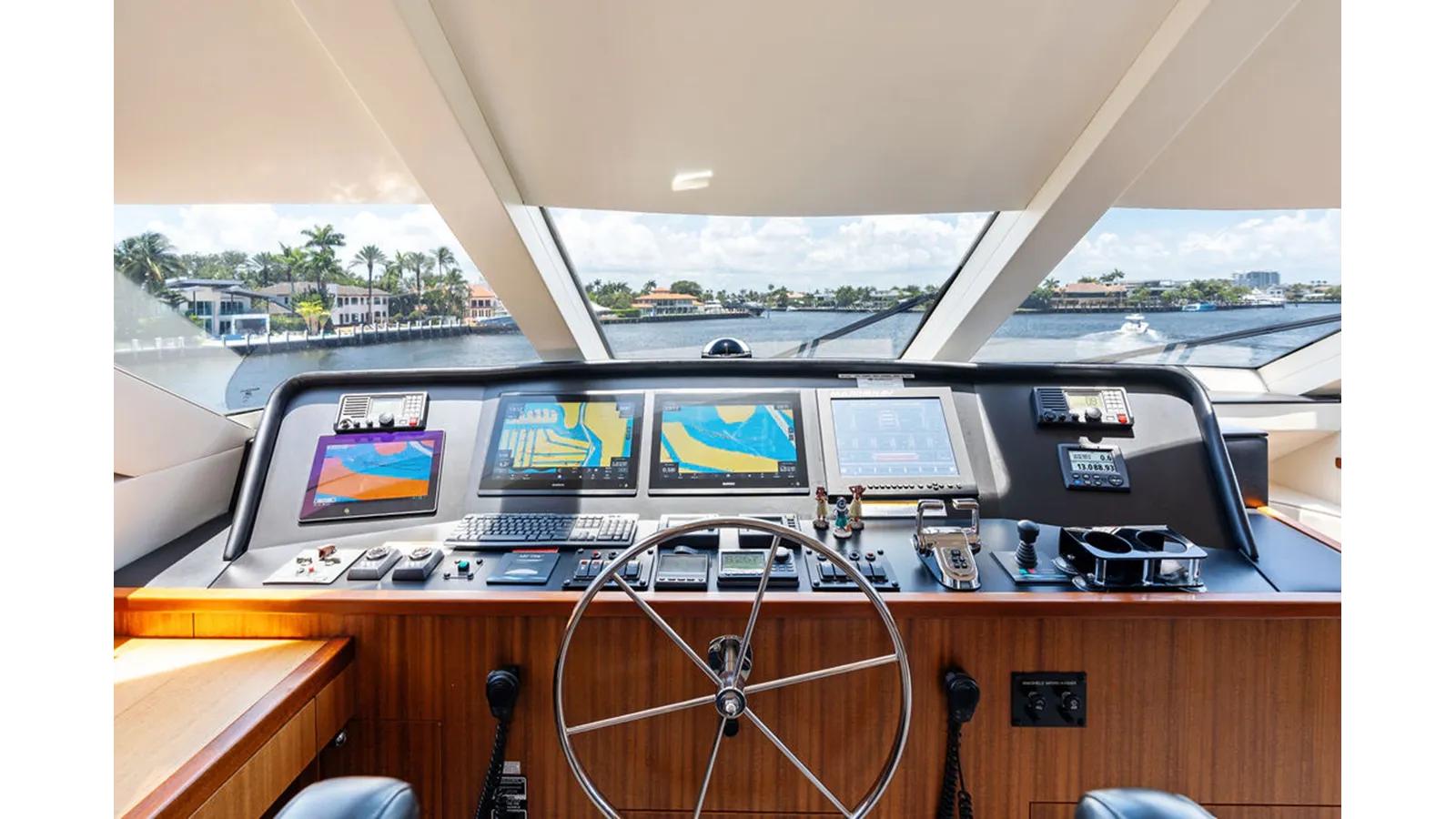 Купить GRIFFIN 80 Motor Yacht