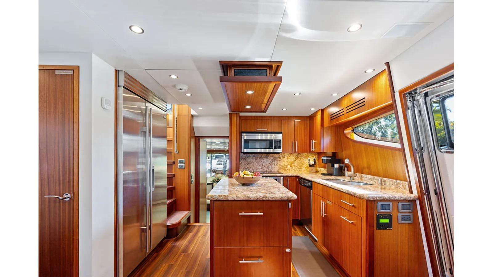 Стоимость яхты GRIFFIN - Hatteras