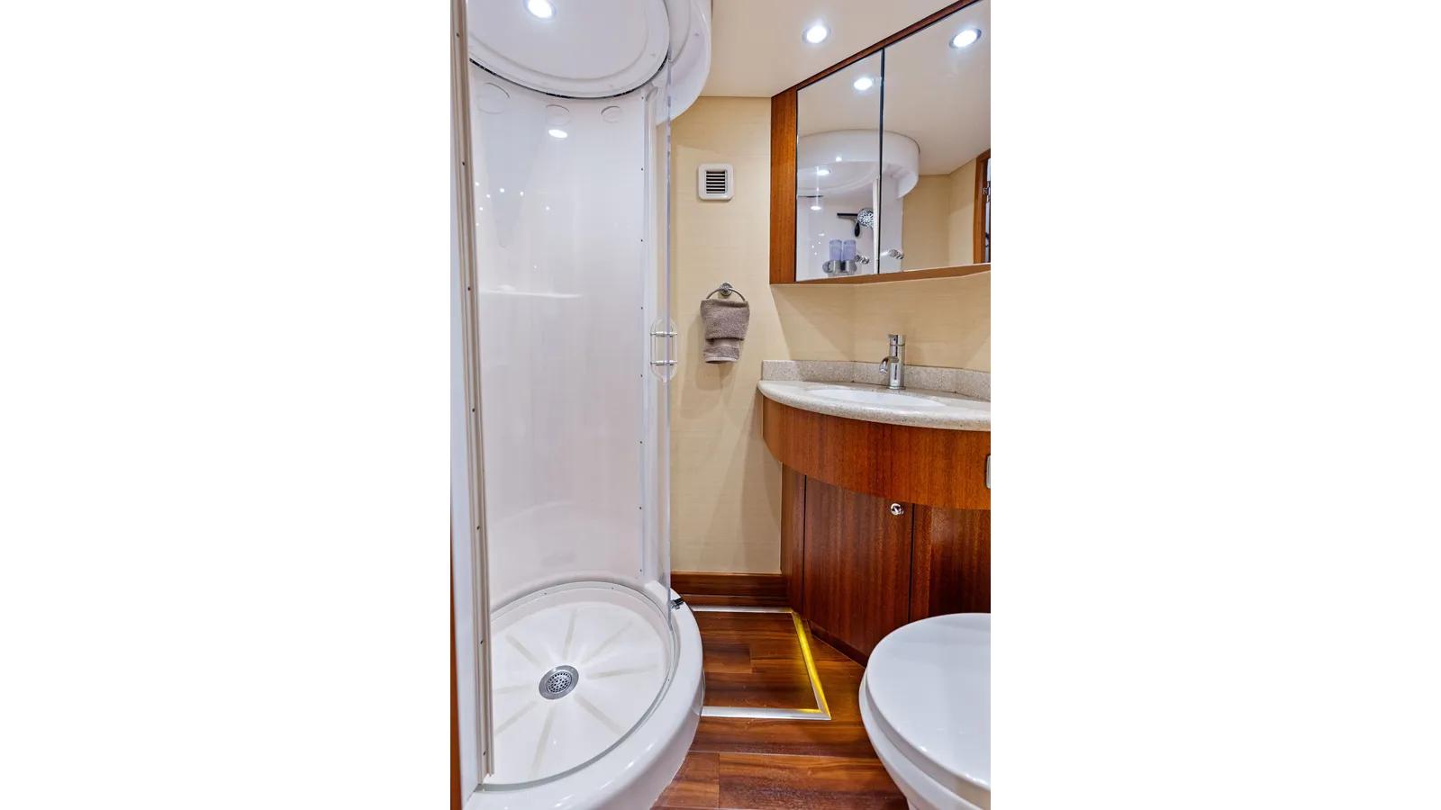 Купить GRIFFIN 80 Motor Yacht