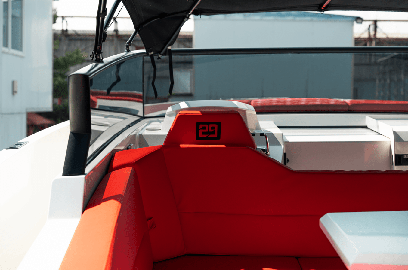 Buy a yacht ALIYYAH 29 Vanquish Yachts VQ45