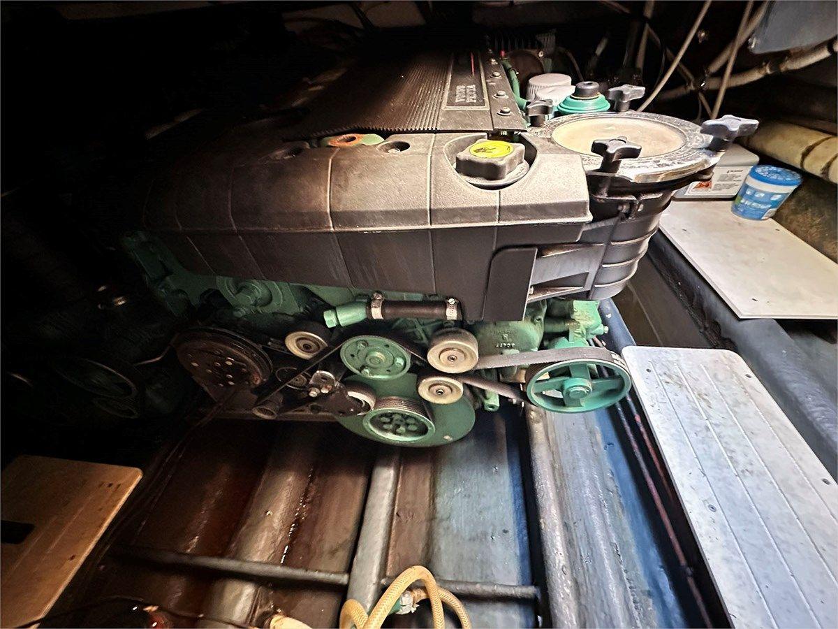 Купить яхту 41' Cranchi 2007 Endurance 2007 в Shestakov Yacht Sales