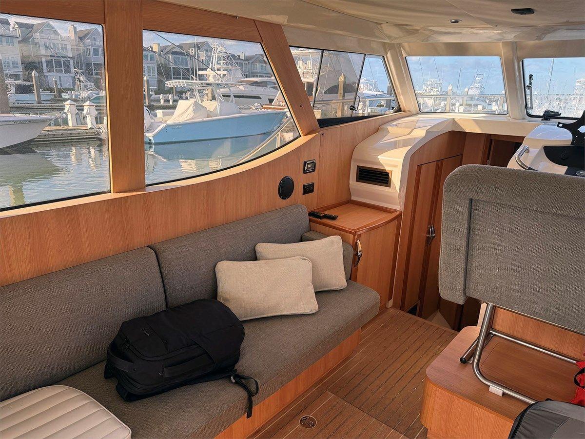 Лучшие предложения покупки яхты 33' Greenline 2014 Hybrid 33