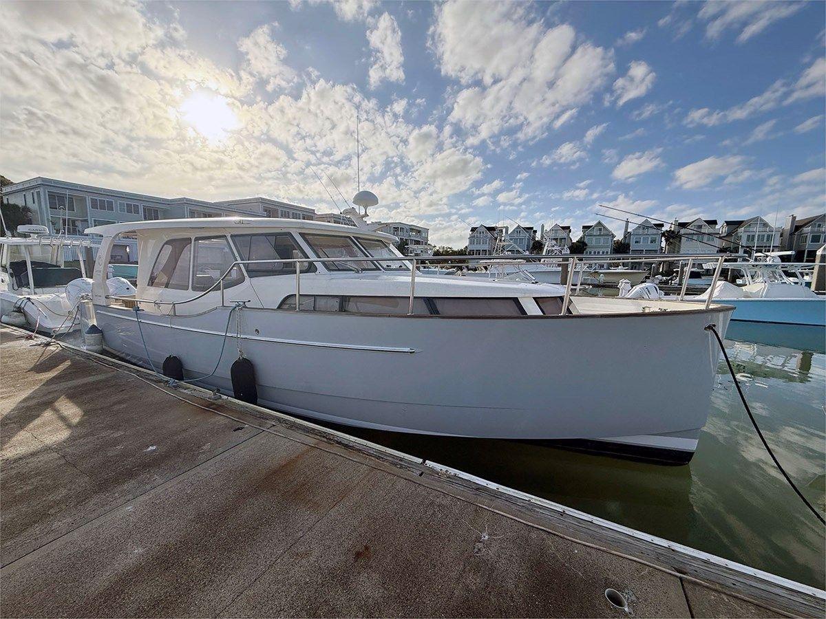 Лучшие предложения покупки яхты 33' Greenline 2014 Hybrid - Greenline Yachts