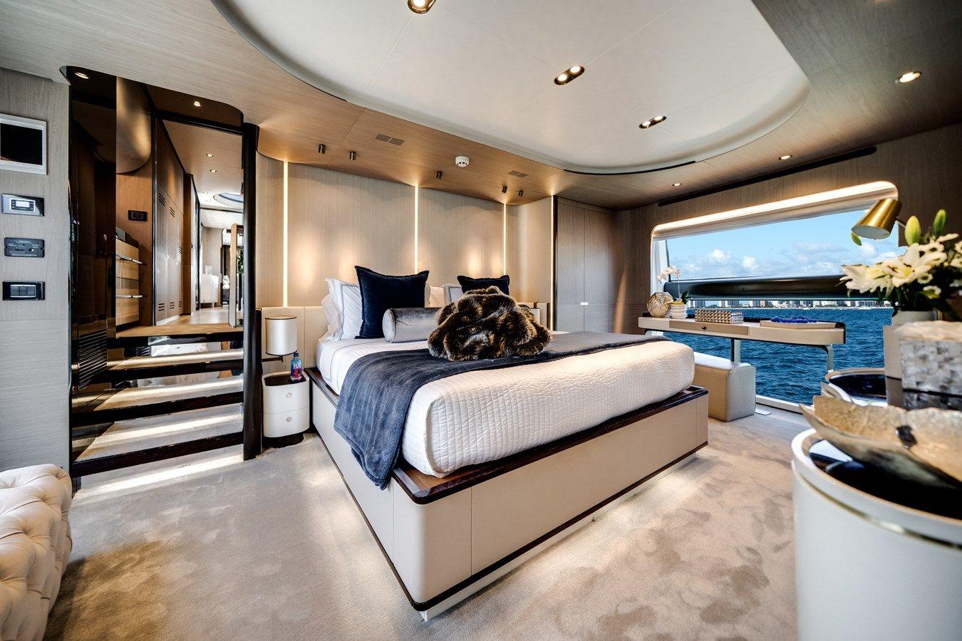 Pier Pressure - Azimut Yachts