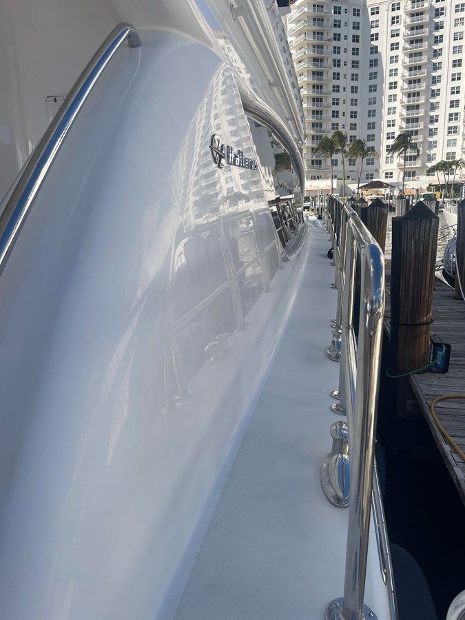 Buy a yacht HOPE 2004