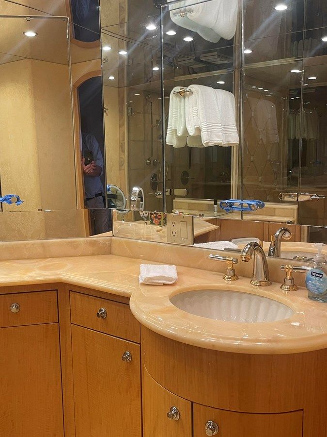 Buy a HOPE 80 Motor Yacht at Shestakov Yacht Sales