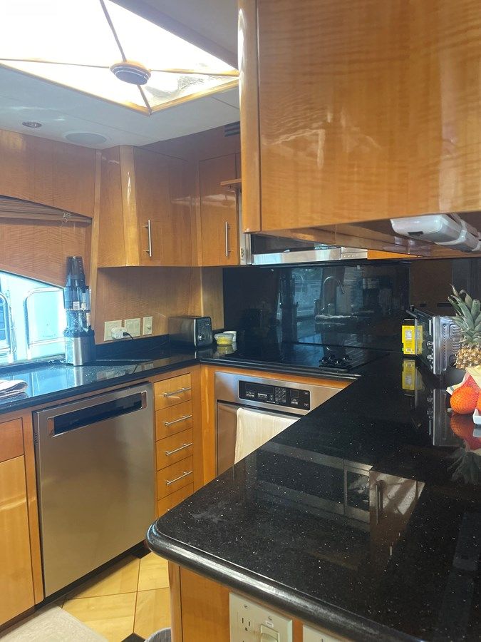 Buy a yacht HOPE - Hatteras