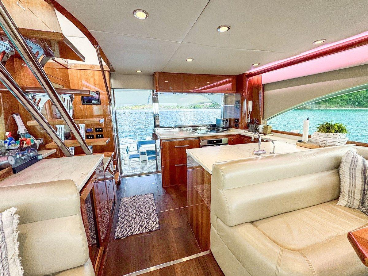 Buy a yacht Luna 53