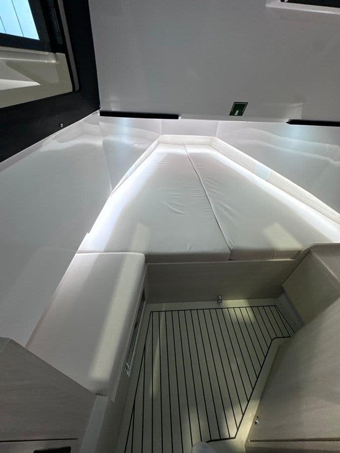 the best price on V2 - VIRTUE YACHTS