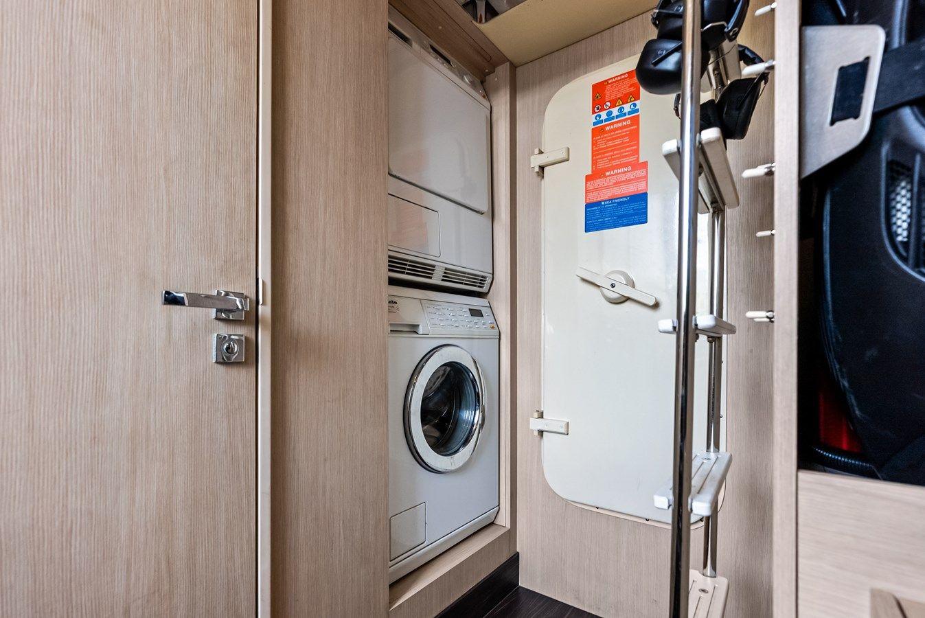 Buy a CLASS DISMISSED at Shestakov Yacht Sales