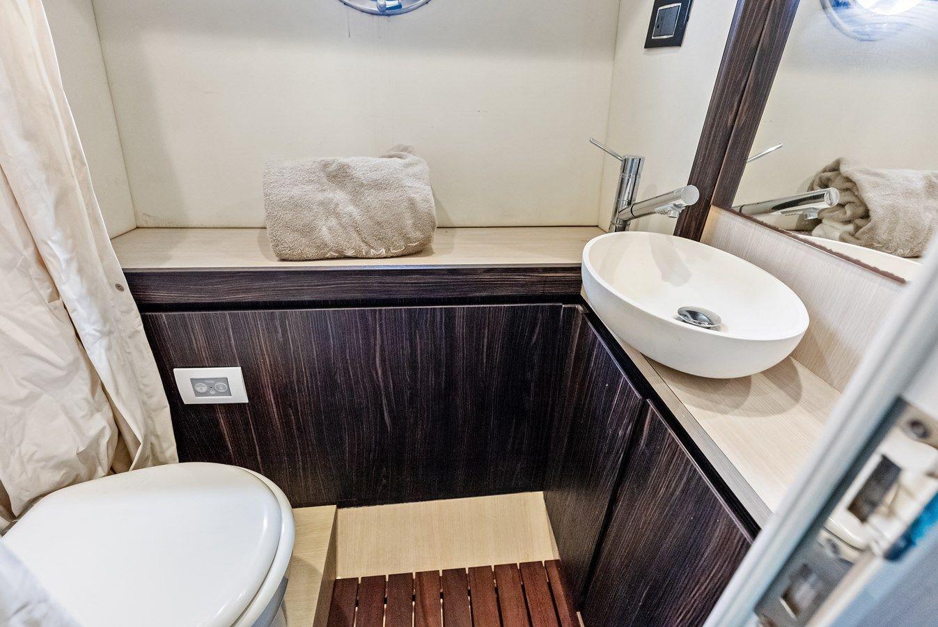 CLASS DISMISSED 2017 yacht sale