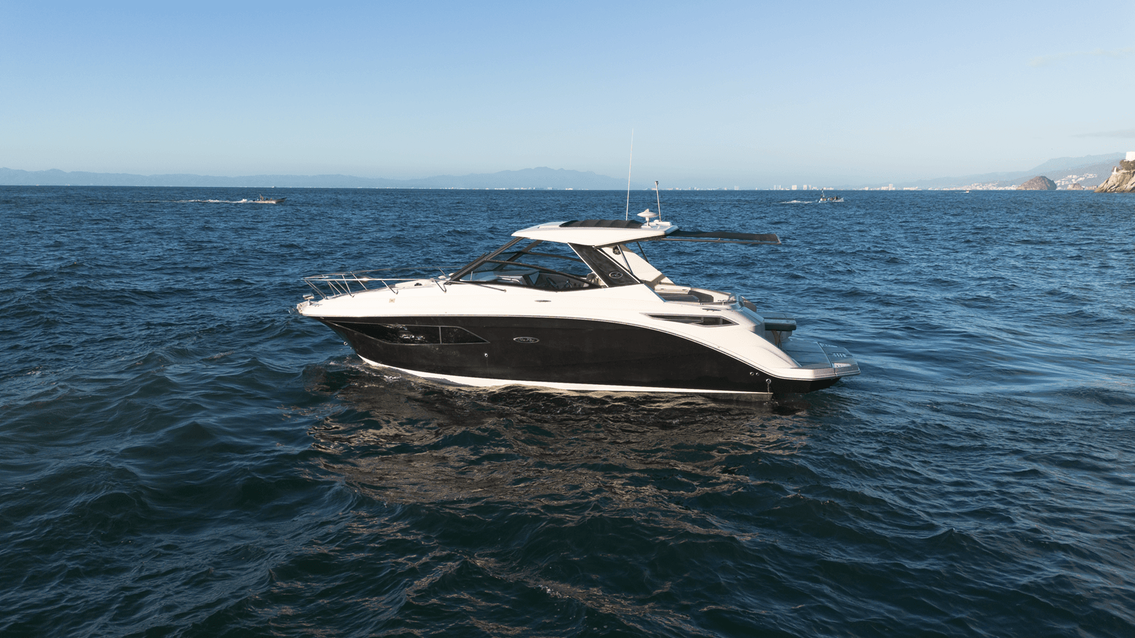 best yacht sales deals Momentum - SEA RAY