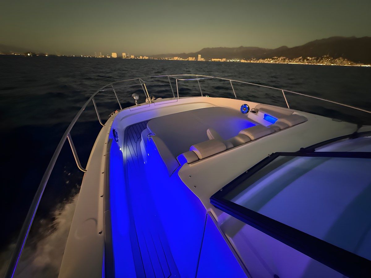 the best price on Momentum - SEA RAY