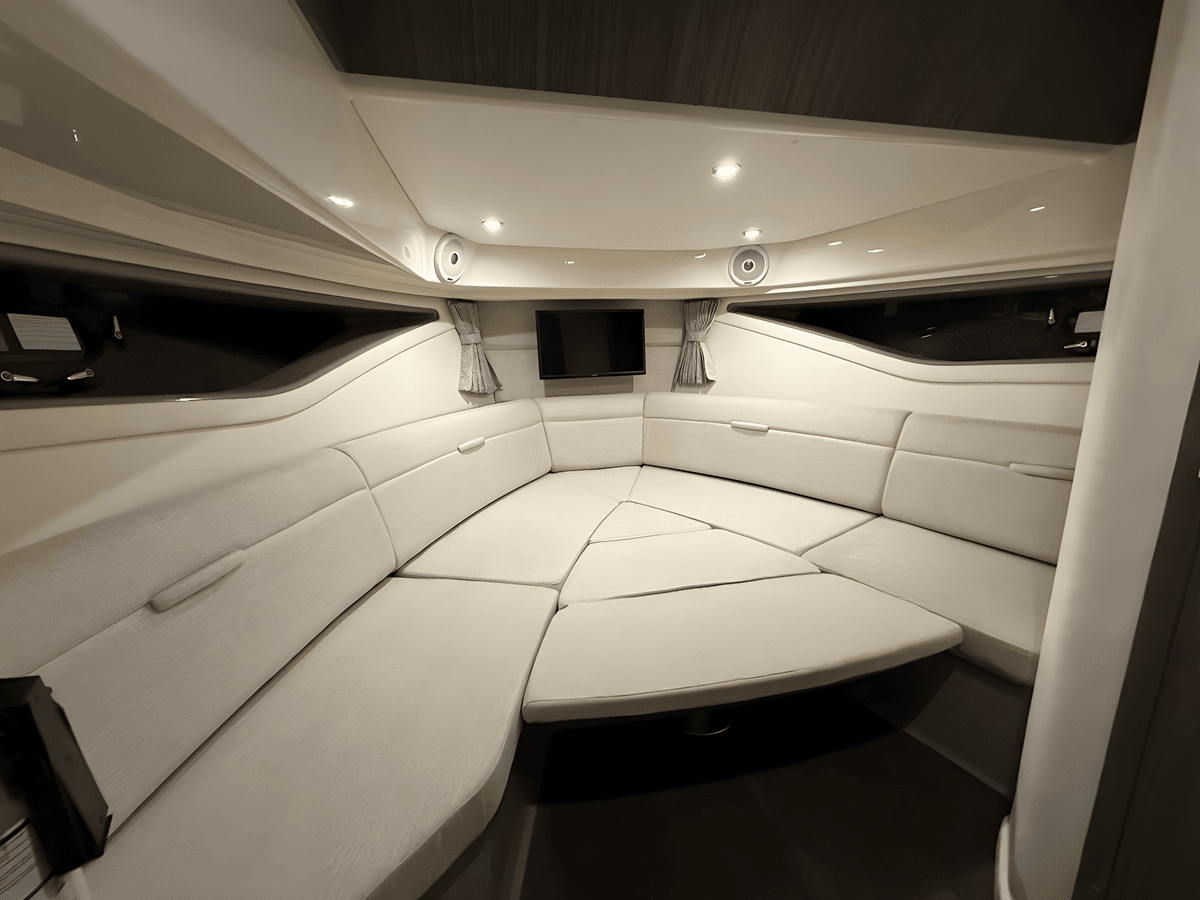 best yacht sales deals Momentum - SEA RAY