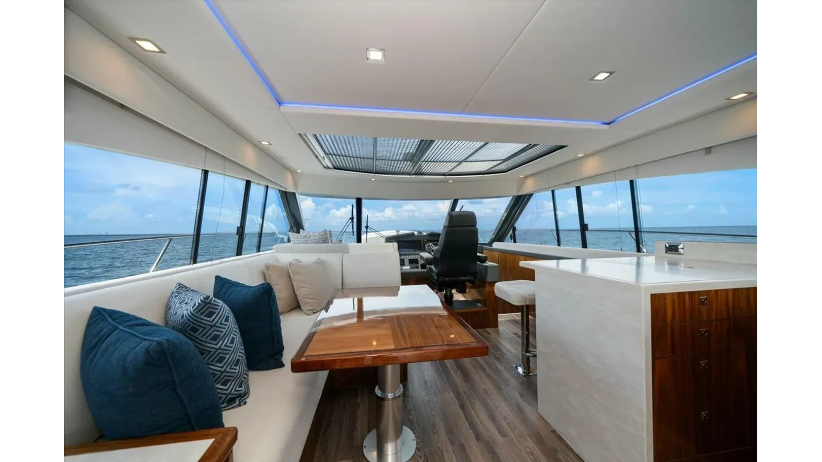 Стоимость яхты MISS SIP - Riviera