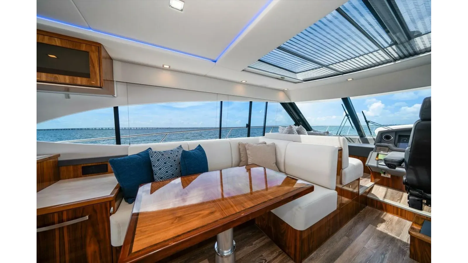 Купить MISS SIP