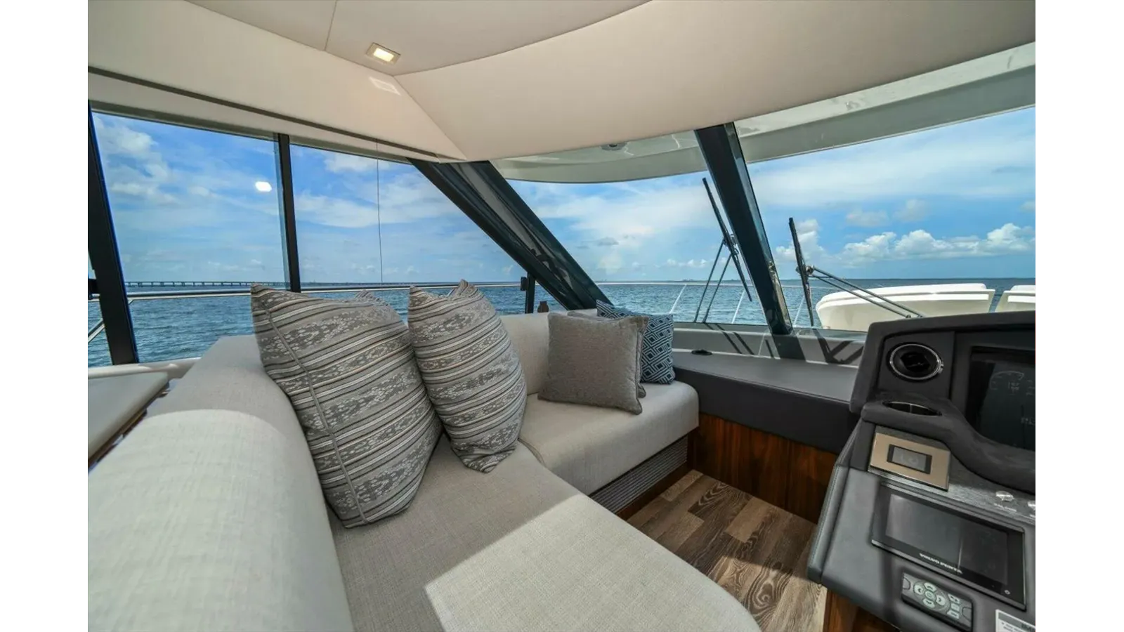 Продажа яхты MISS SIP 2023