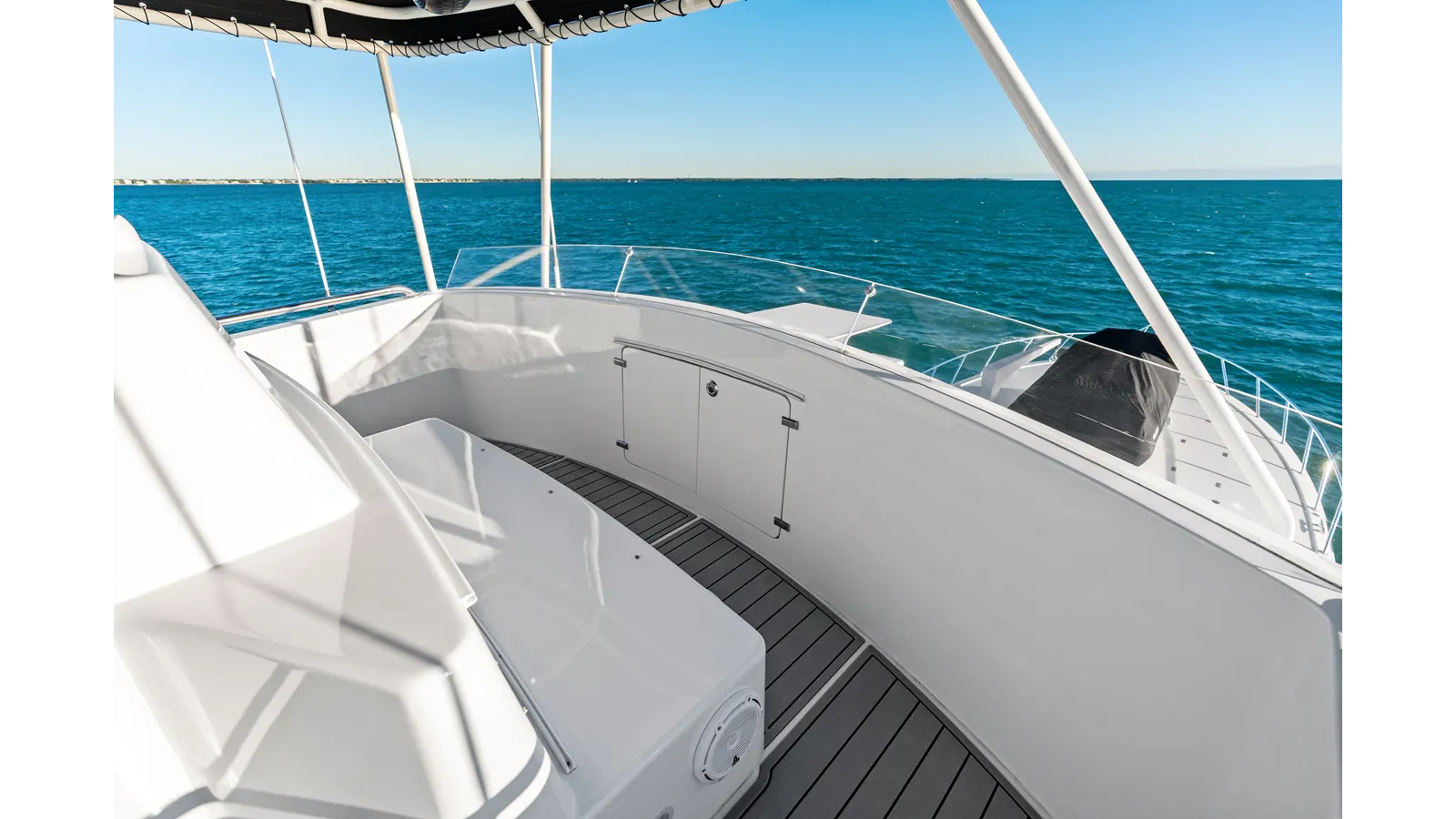 Buy a FIRTH'S CHASM Enclosed Bridge at Shestakov Yacht Sales