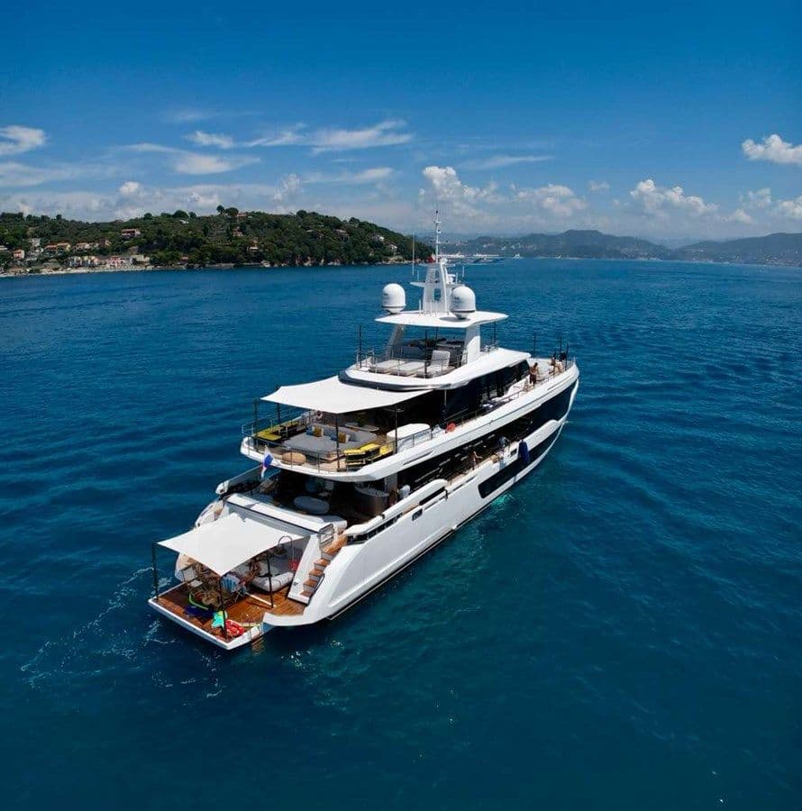 the best price on LUZ DE MAR