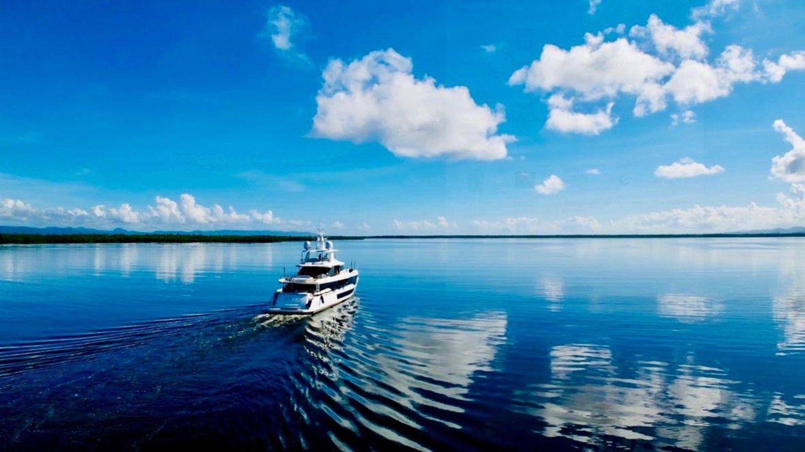 best yacht sales deals LUZ DE MAR