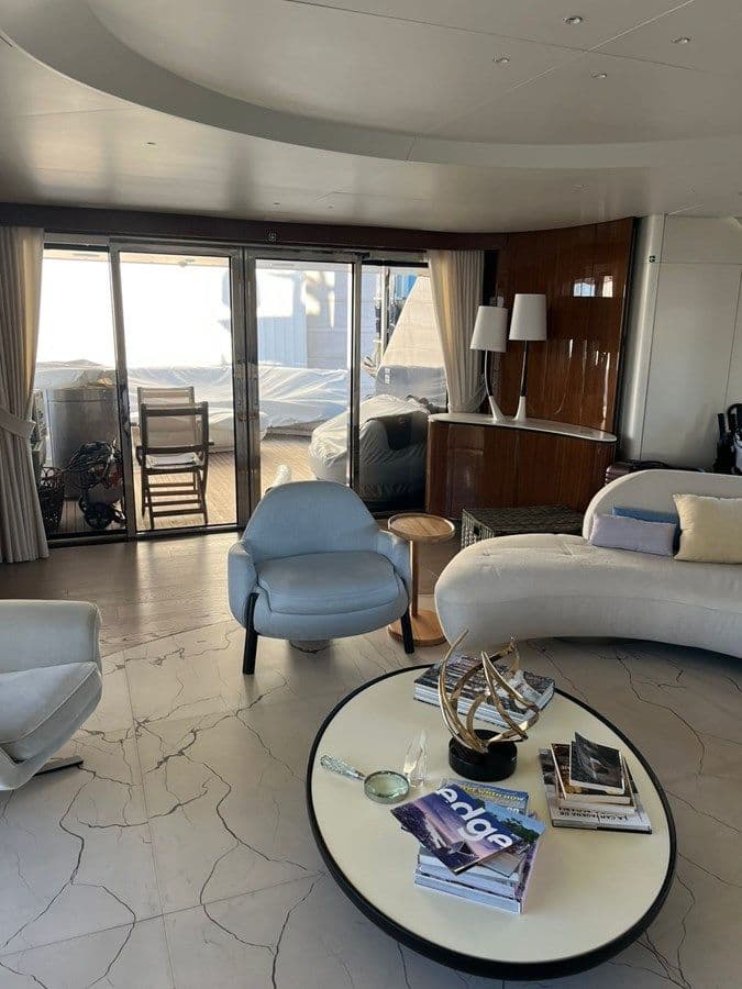 Buy a LUZ DE MAR - Azimut Yachts at Shestakov Yacht Sales