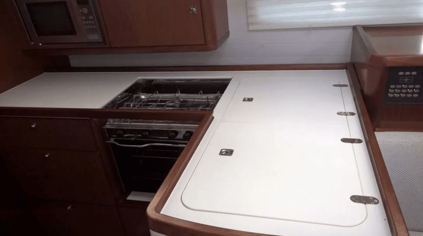 Buy a yacht Namowan - Bavaria Yachts