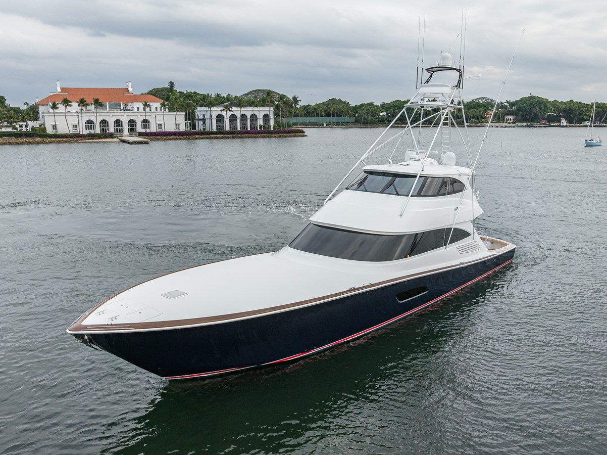 Стоимость яхты SPECULATOR 92 Enclosed Flybridge
