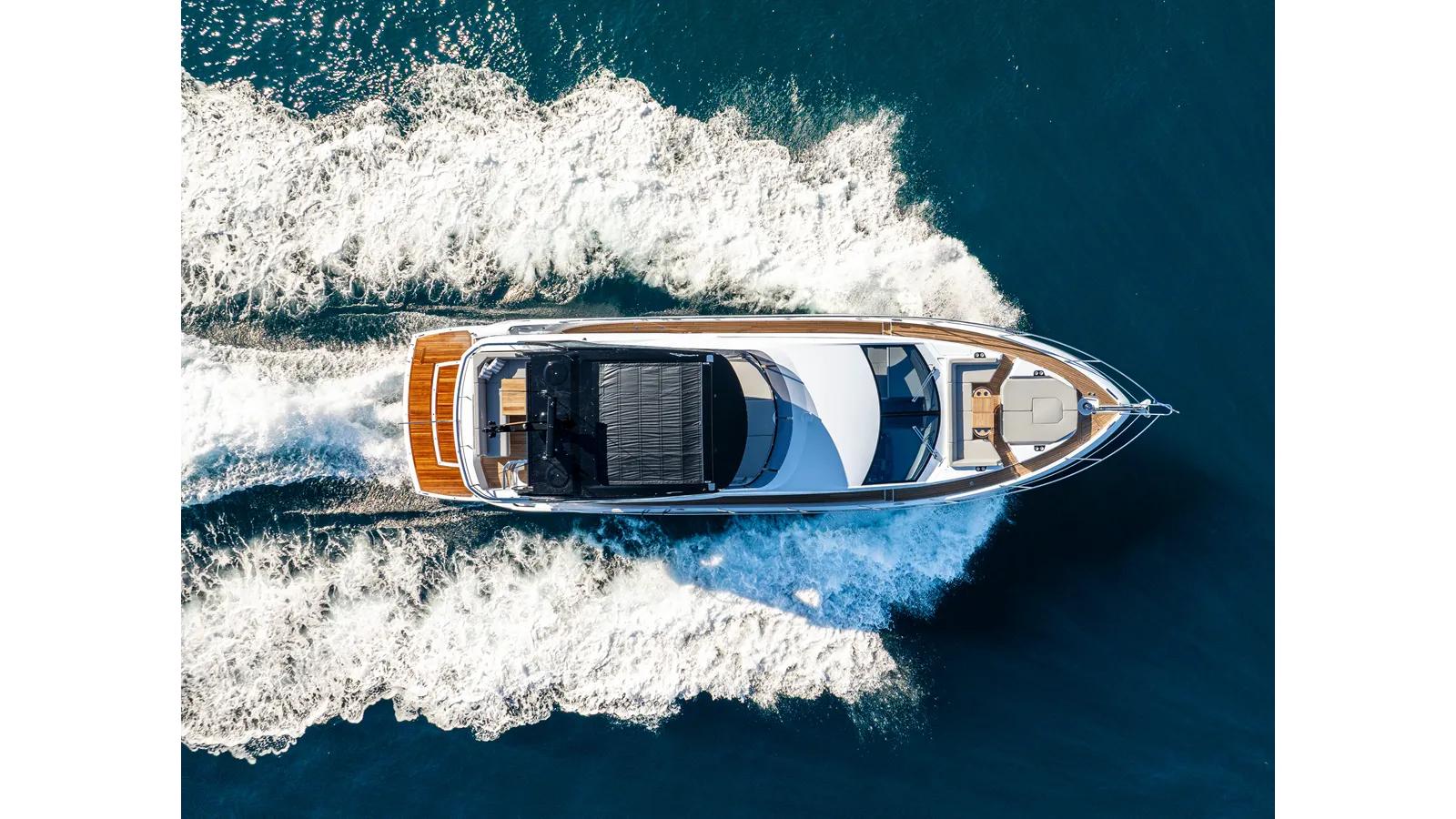 Buy a yacht MANHATTAN 68 - Sunseeker