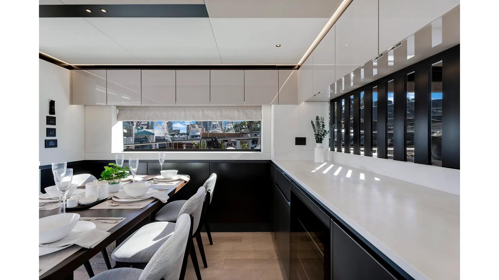 MANHATTAN 68 - Sunseeker price