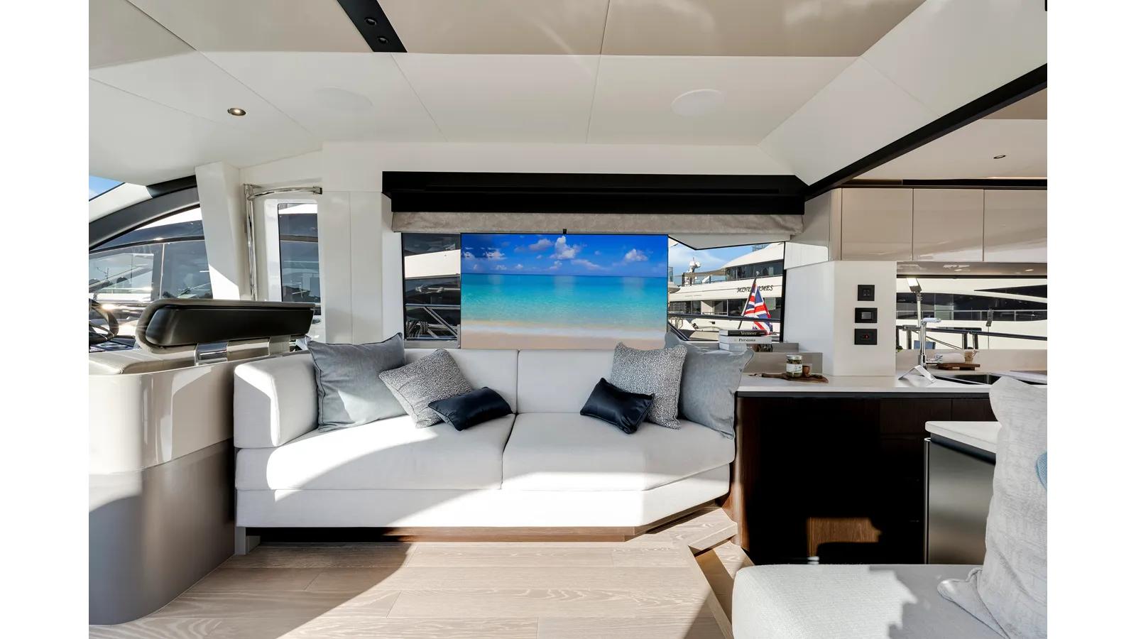 MANHATTAN 68 yacht sale